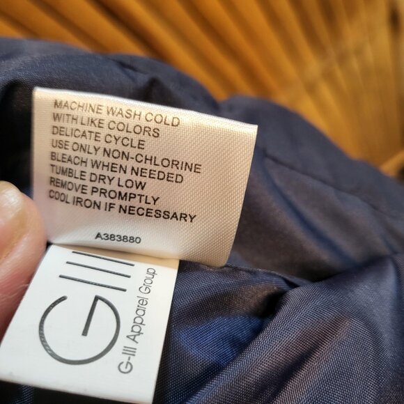 NFL Team Apparel Dallas Cowboys Reversable Puffer Vest Womans XXL Blue/Gray - Picture 10 of 10